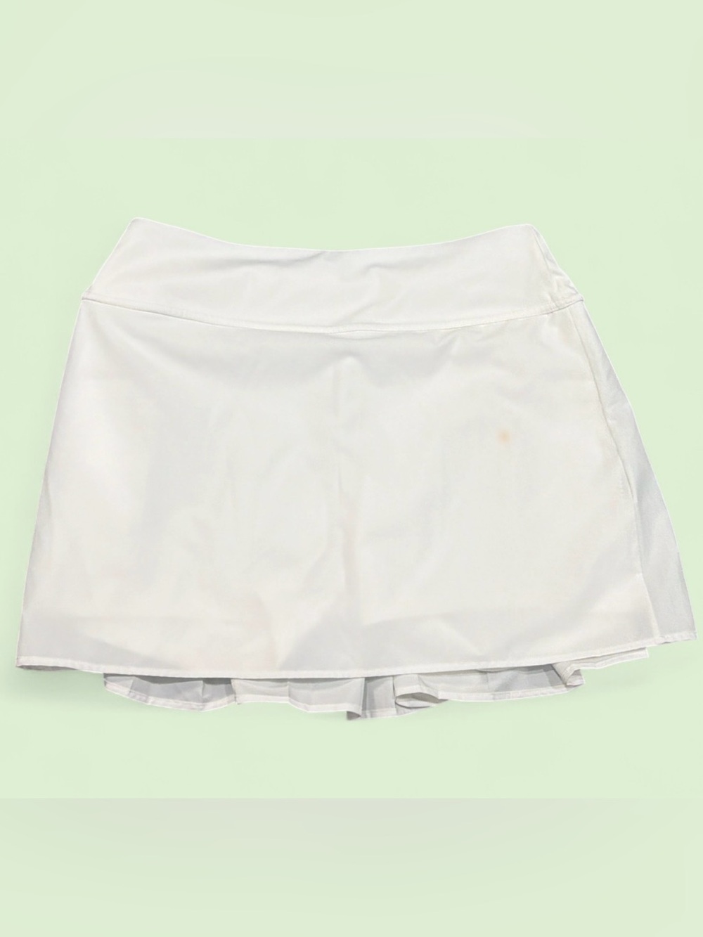 White Women's Athletic Skort with Built-In Shorts and Side Pockets